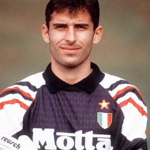 世界杯app下载-飘忽不定的门将，能单赛季吃3次红牌，也能42岁意甲扑点球